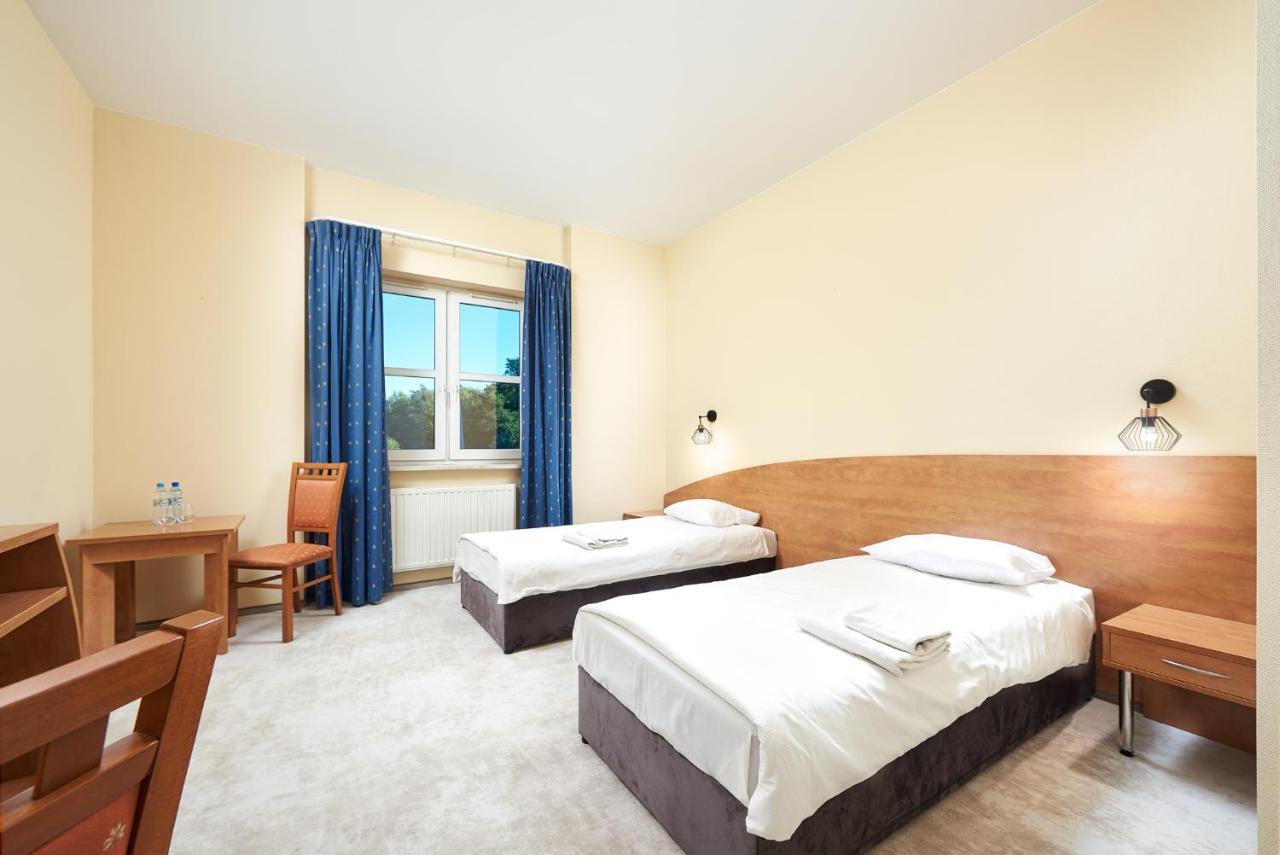 Hotel Anton By Dns Pruszków Eksteriør bilde