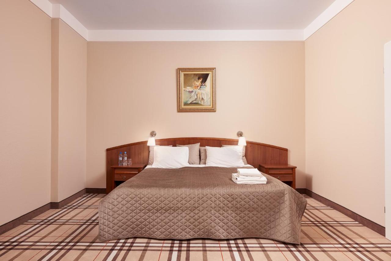 Hotel Anton By Dns Pruszków Eksteriør bilde