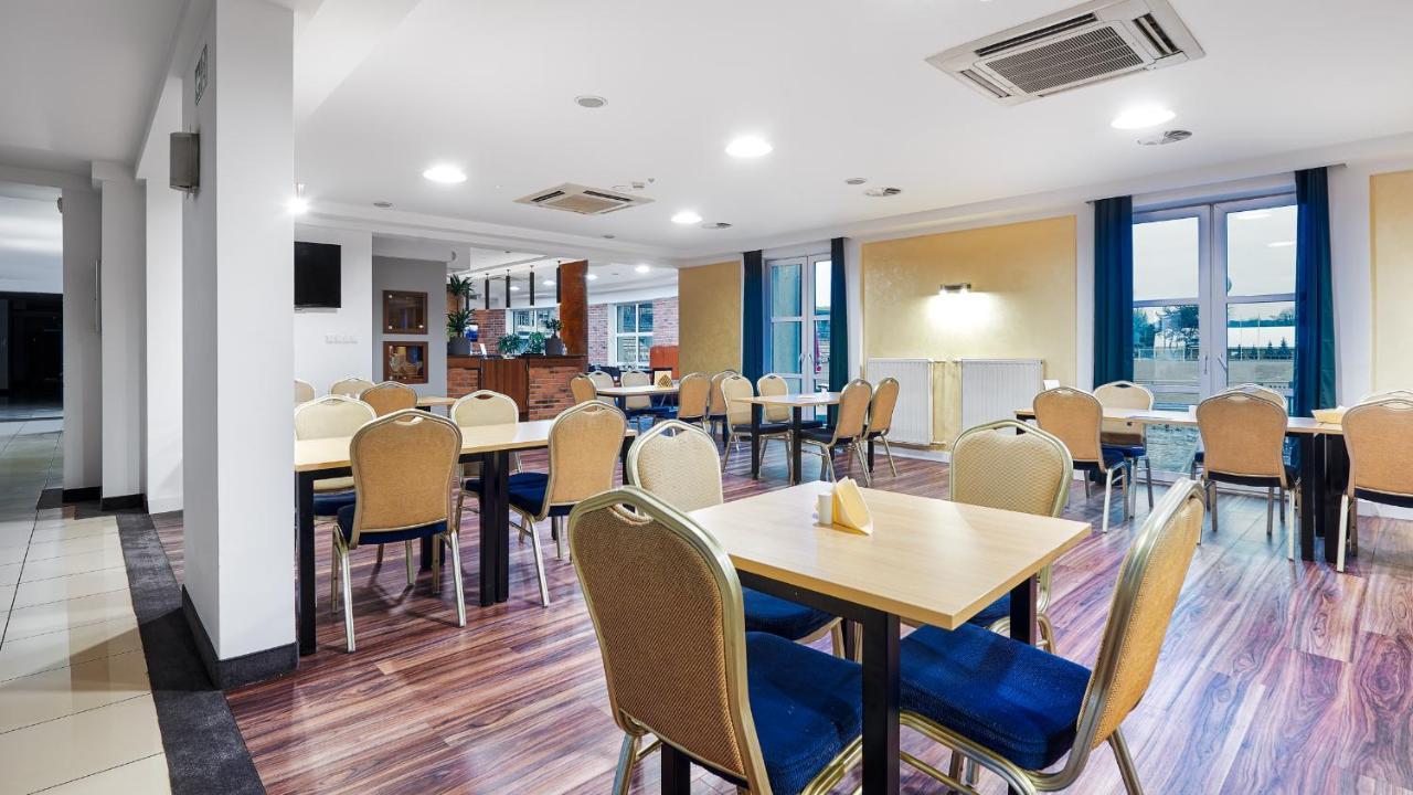 Hotel Anton By Dns Pruszków Eksteriør bilde
